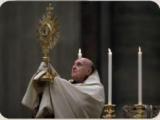 Ватиканський єрарх: молитва Бенедикта ХVI підтримує понтифікат Франциска