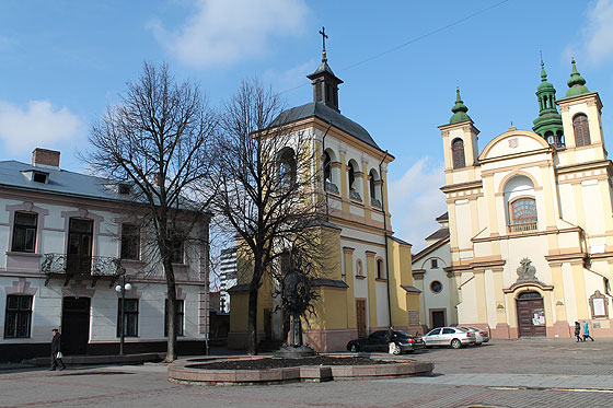 Площа, де постане пам'ятник Митрополиту Андрею
