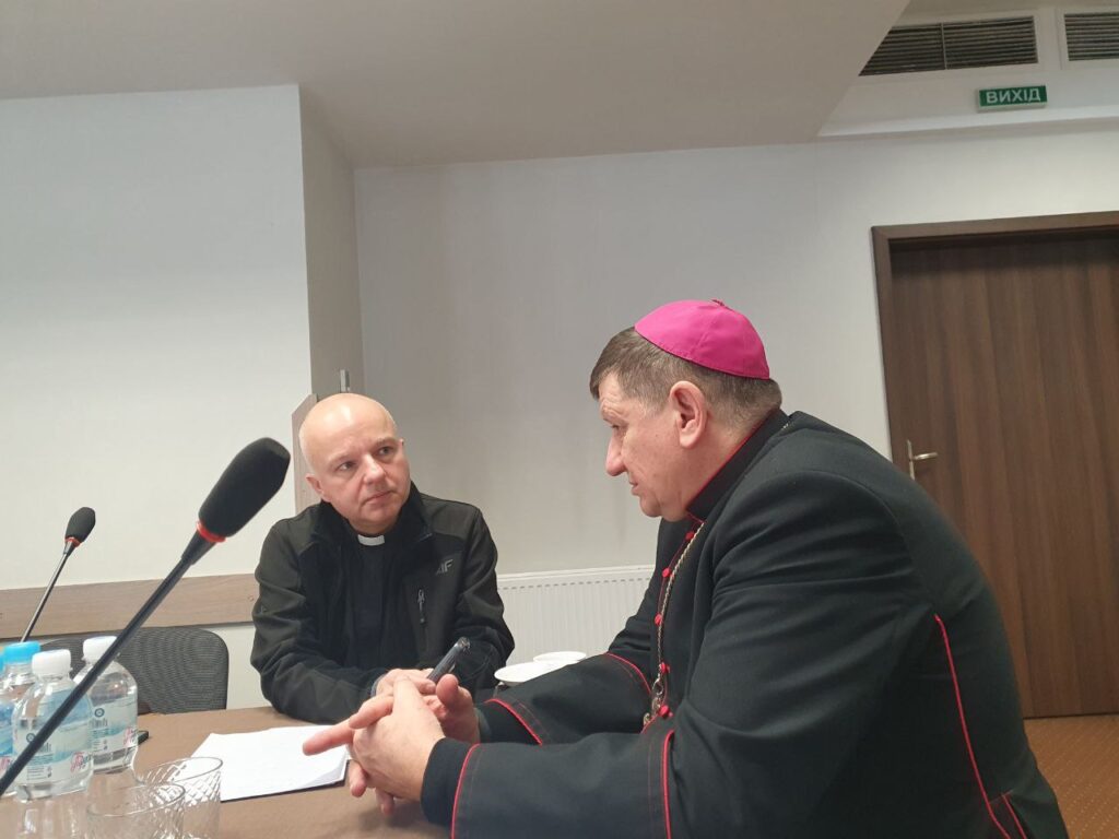 Брюховичі: завершення реколекцій єпископів та братерська зустріч (ДОПОВНЕНО) 39 Брюховичі: завершення реколекцій єпископів та братерська зустріч (ДОПОВНЕНО)