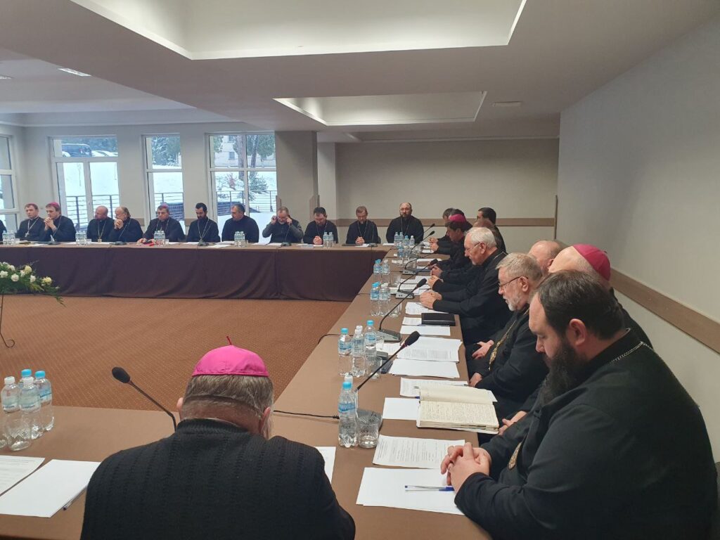 Брюховичі: завершення реколекцій єпископів та братерська зустріч (ДОПОВНЕНО) 38 Брюховичі: завершення реколекцій єпископів та братерська зустріч (ДОПОВНЕНО)