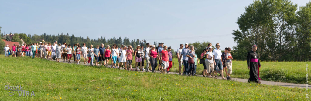 Віряни трьох країн молились на кордоні за мир в Україні 35 Віряни трьох країн молились на кордоні за мир в Україні