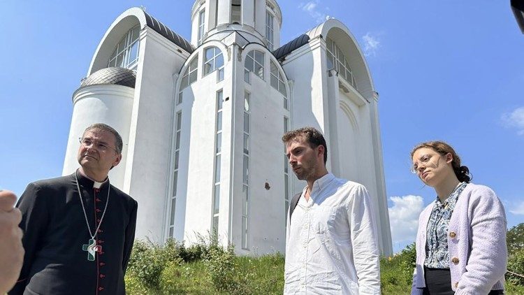 Делегація оргкомітету СДМ в Бучі