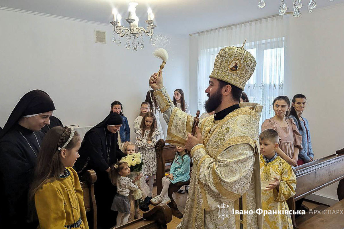 «Свято любові»: владика Микола Семенишин відвідав «Дім матері і дитини» у Горохолині