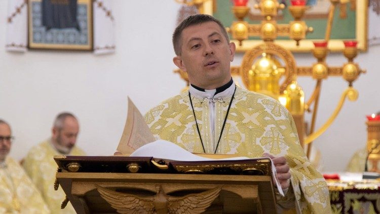 Отець Роман Островський